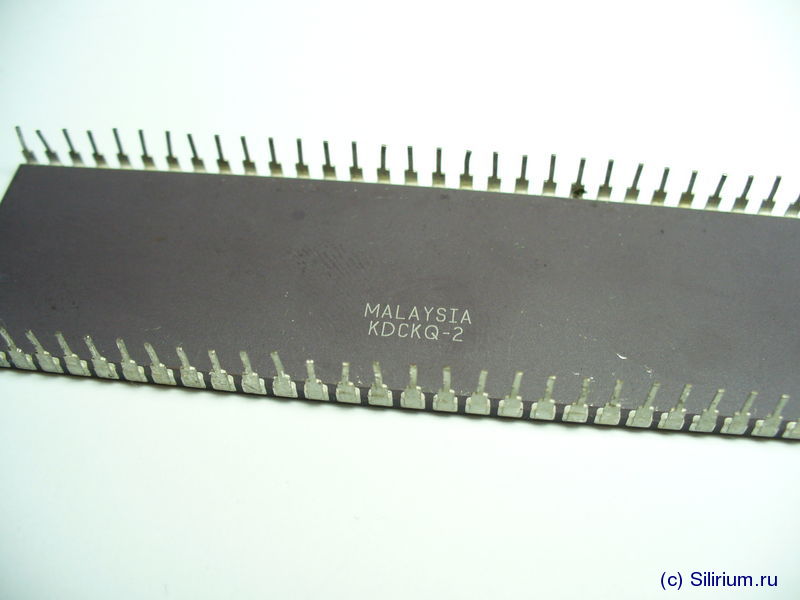 thumbnail interactive-video image 1 of 1x MC68HC000B16 68HC000 16MHz CPU Processor - DIP64 Package - New Old Stock 1 of 5